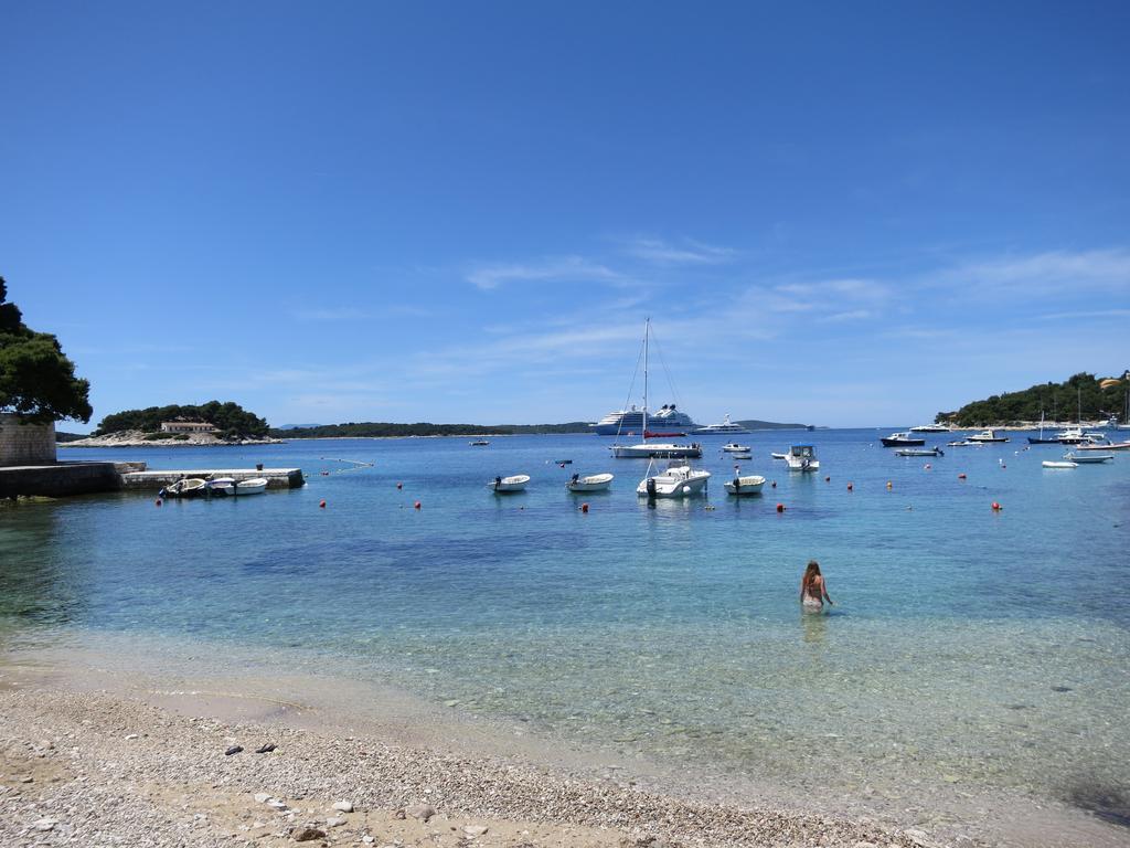 Apartments Luma Hvar Town Luaran gambar